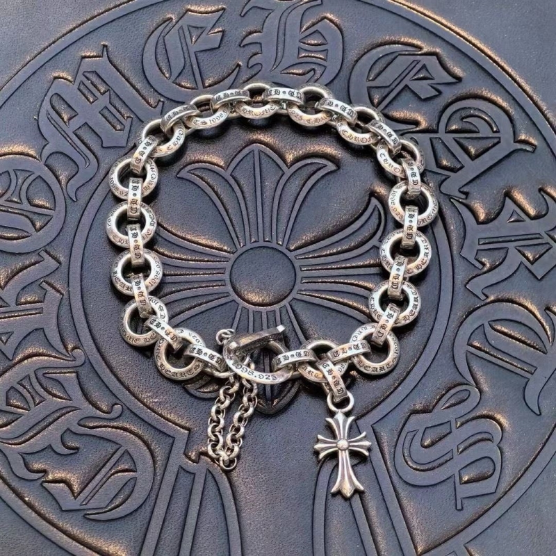 Ch**me He**ts bracelets